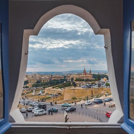 Hotel Castille Valletta Bagian luar foto