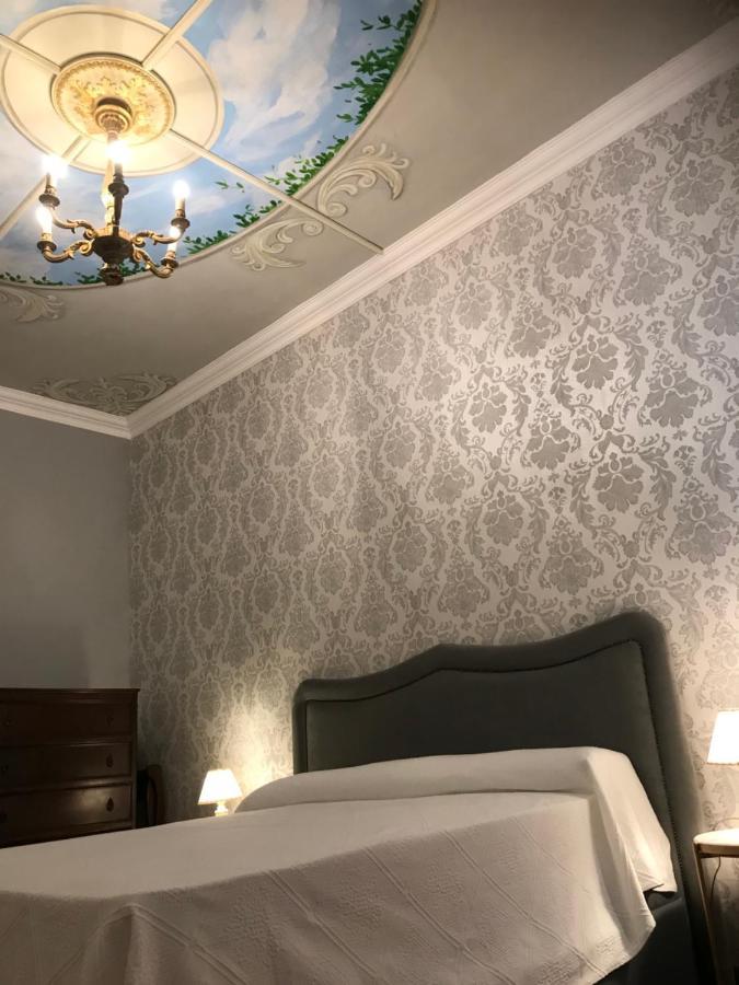 Hotel Castille Valletta Bagian luar foto