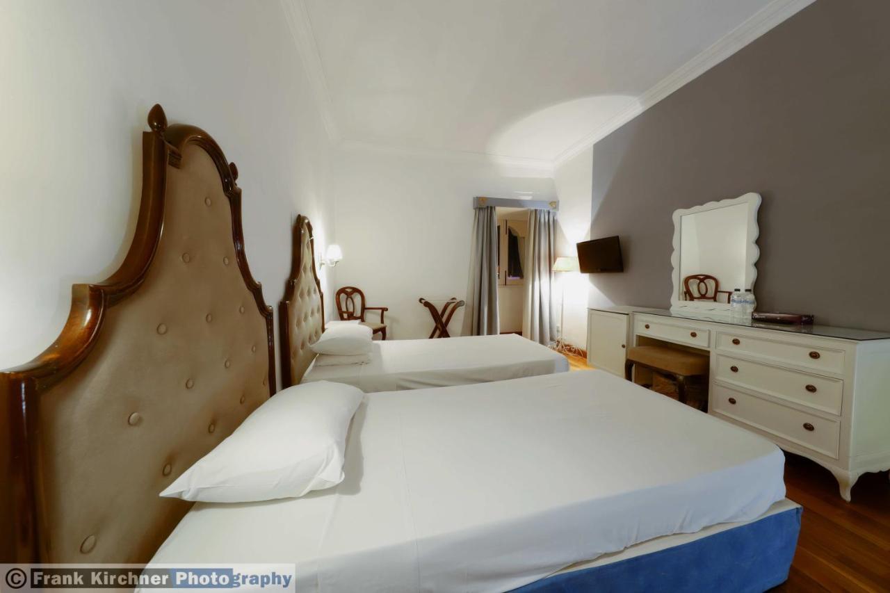 Hotel Castille Valletta Bagian luar foto