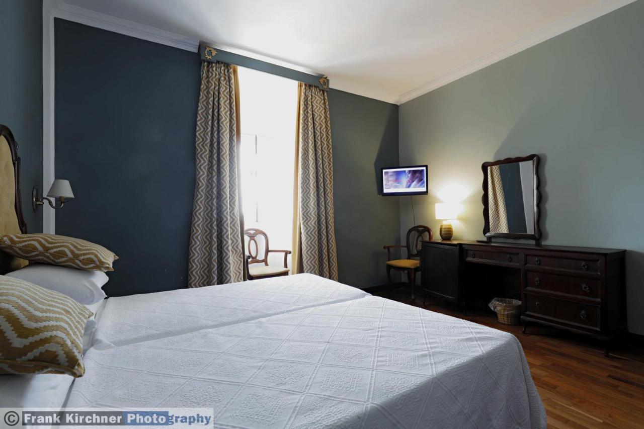 Hotel Castille Valletta Bagian luar foto